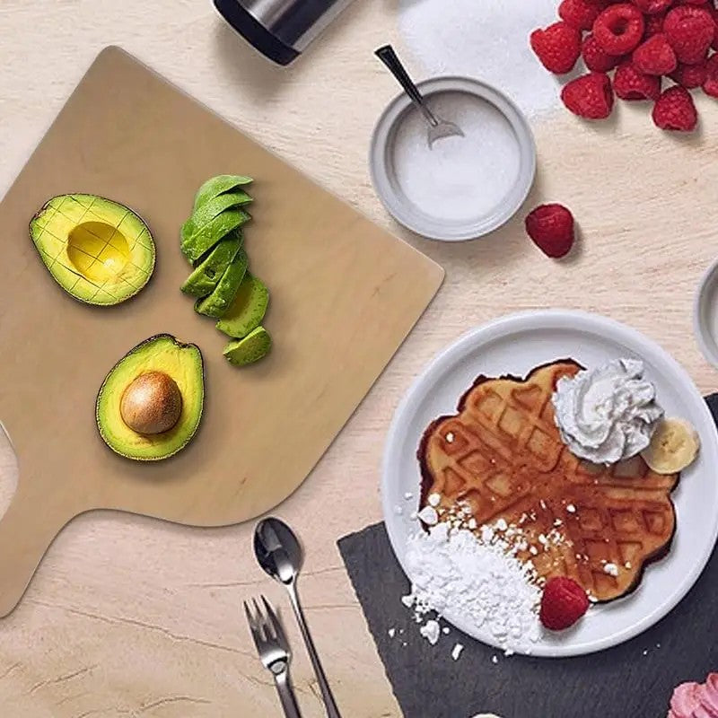 Pelle-a-Pizza-Natural-Wood-decoupe-legumes-et-fruits