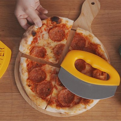 couteau a pizza crust chisel indispensable chef pizza
